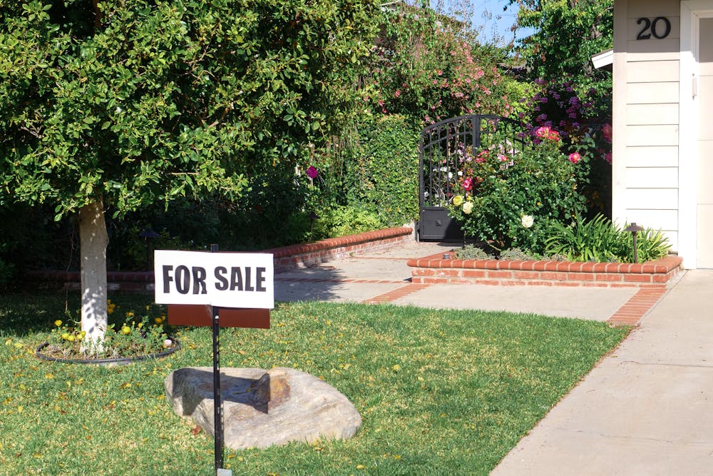 What Does Landscaping Include Before Selling a Home?